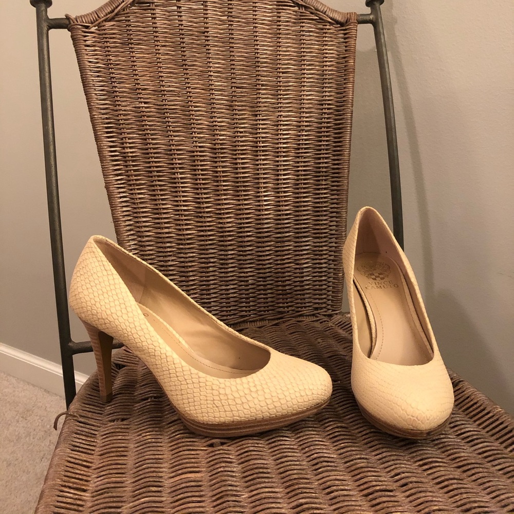 Vince Camuto Cream Scale Print Heels